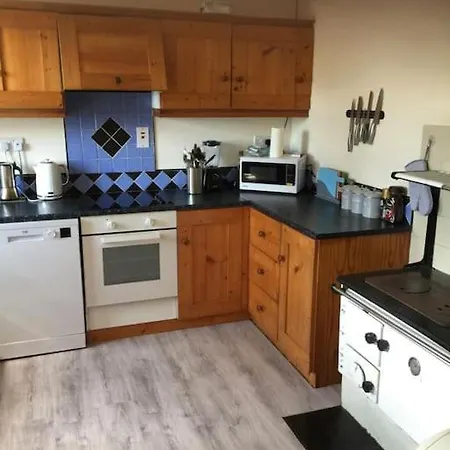 Conveniently Situated Three Bedroom Townhouse *